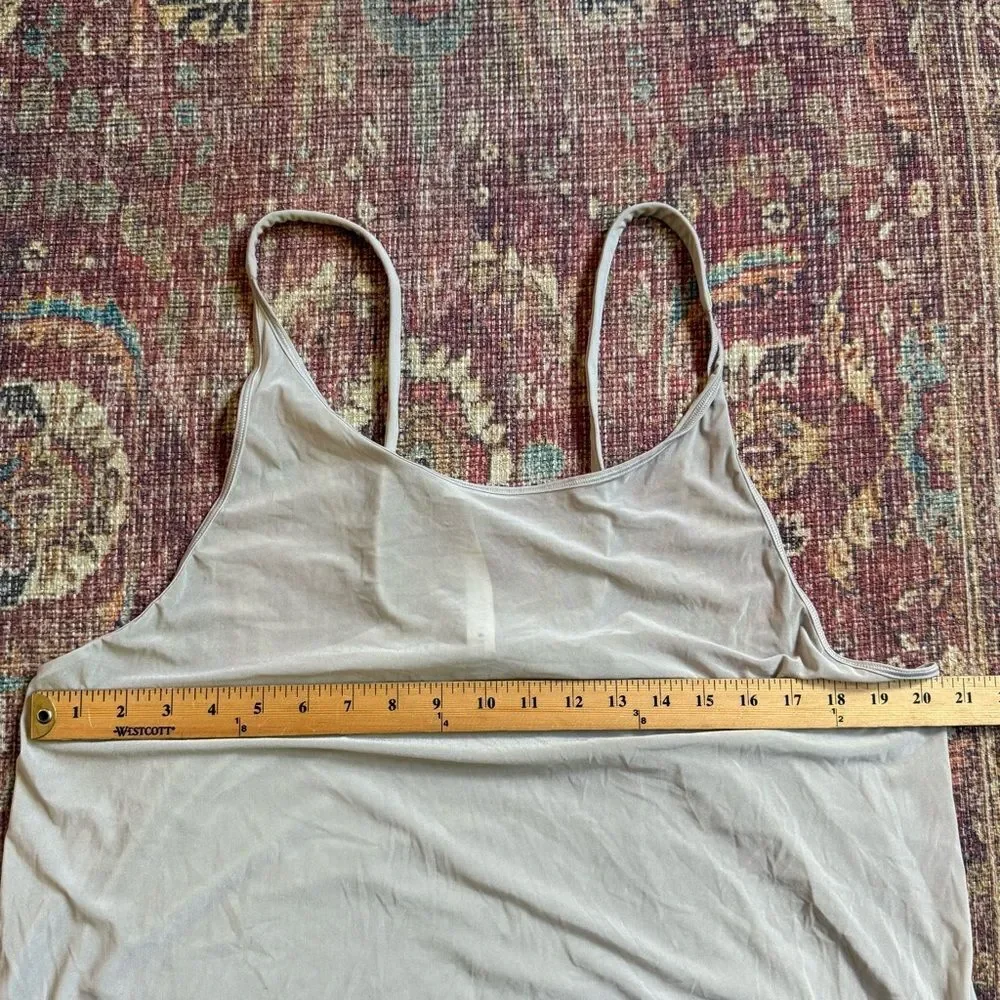 Lululemon athletic Women's Mesh Tank Top size 12